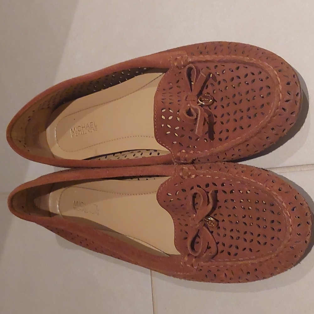 Michael Kors  leather loafers sz 9.5